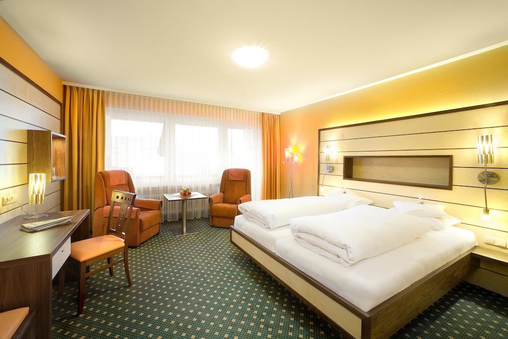 Kur- Und Wellnesshotel Foerch Bad Wörishofen Kamer foto
